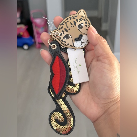 Kate Spade Leather Keychain - Picture 1 of 8